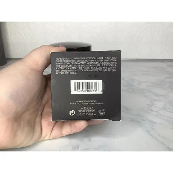 < NWT Laura Mercier Translucent Setting Powder Bundle > - Picture 4 of 5